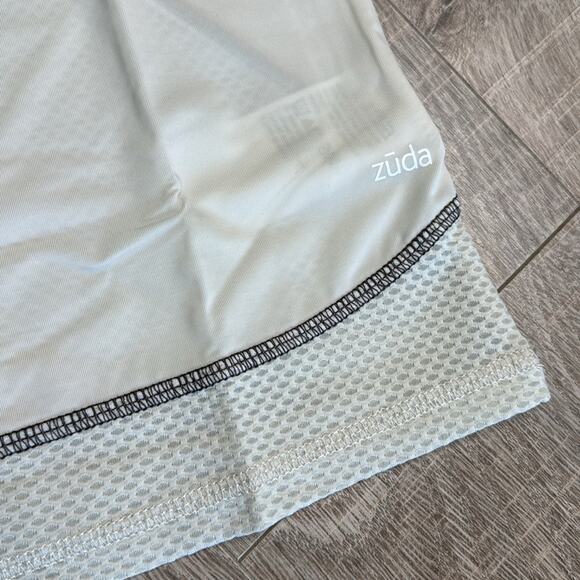 ZŪDA Gravity Grey Sleeveless Keyhole Back Scoop Neck Workout Tank Top Women’s - Picture 5 of 11